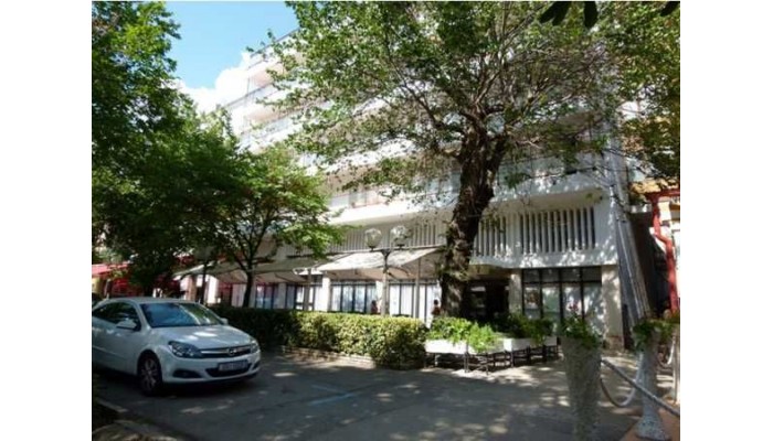 Hotel Zagreb poza 2